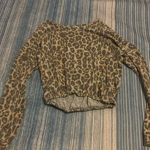 Free kisses cheetah print half crop